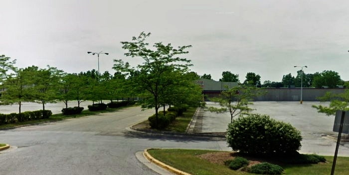 K-Mart (Kmart) - Saginaw - 4435 Bay Road (newer photo)